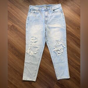 H&M Ultra High Waisted Mom Jeans Light Blue Distressed Women denim
